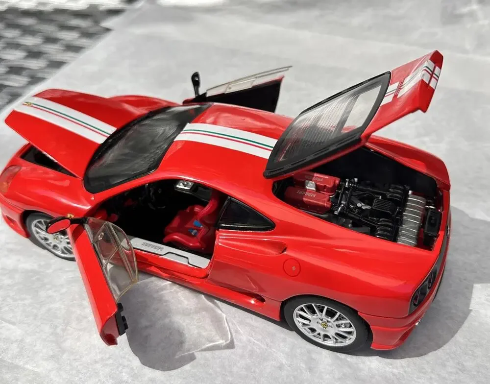 A48 1999 Hot Wheels 1/18 Scale Die Cast Model Ferrari 360 Modena - Red